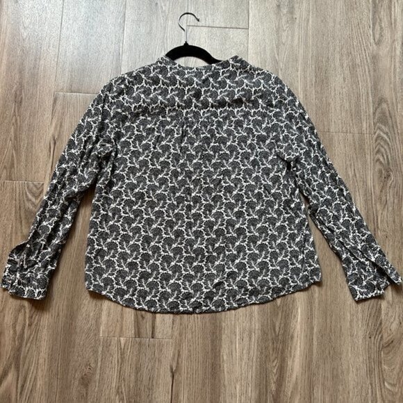 Boden Paula Popover Button Down Top Size 10 - Picture 5 of 6